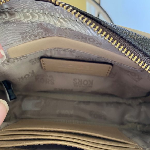 Michael Kors Mini Bag Crossbody Brown SM Purse Fulton - Picture 9 of 12